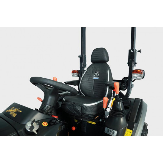 Лимитирана серия индийски трактор Solis S26 (9+9) ROPS Tier V - Black